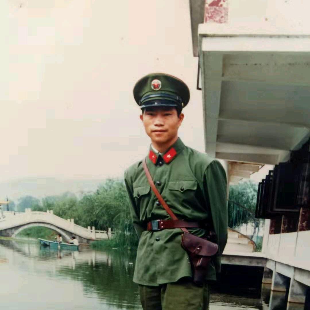 开心快乐.（布依哥）
