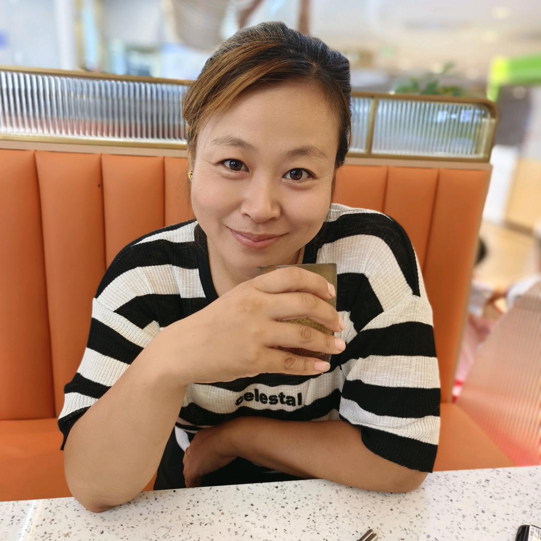 卖水果的娟妹子