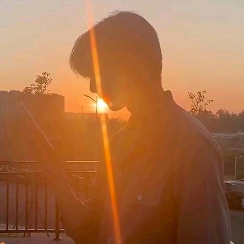 坚韧果断的“小萝卜”