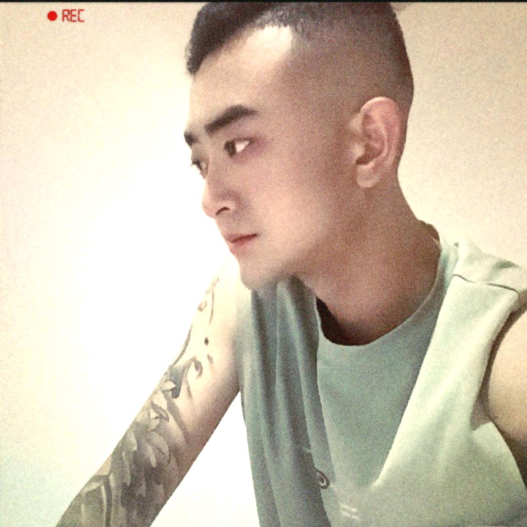 : 🕊꧔ꦿ᭄零点᭄十分᭄Y(^_^)Y
