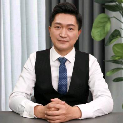 主持人刘宇