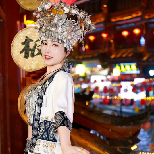 执笔写离殇