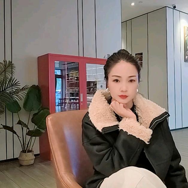 菲儿（拒绝私聊）