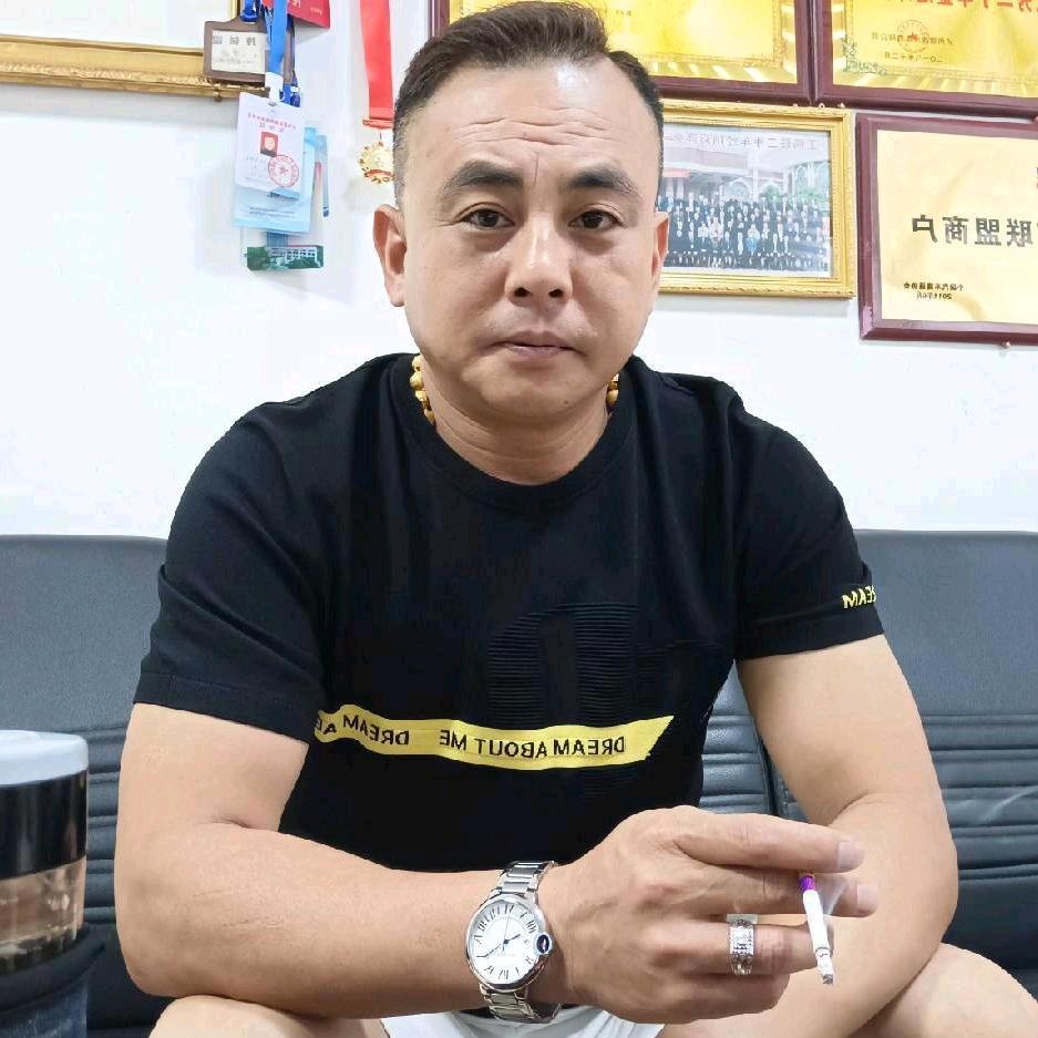 单身也要高贵…（宁缺毋滥）做一个快乐大叔