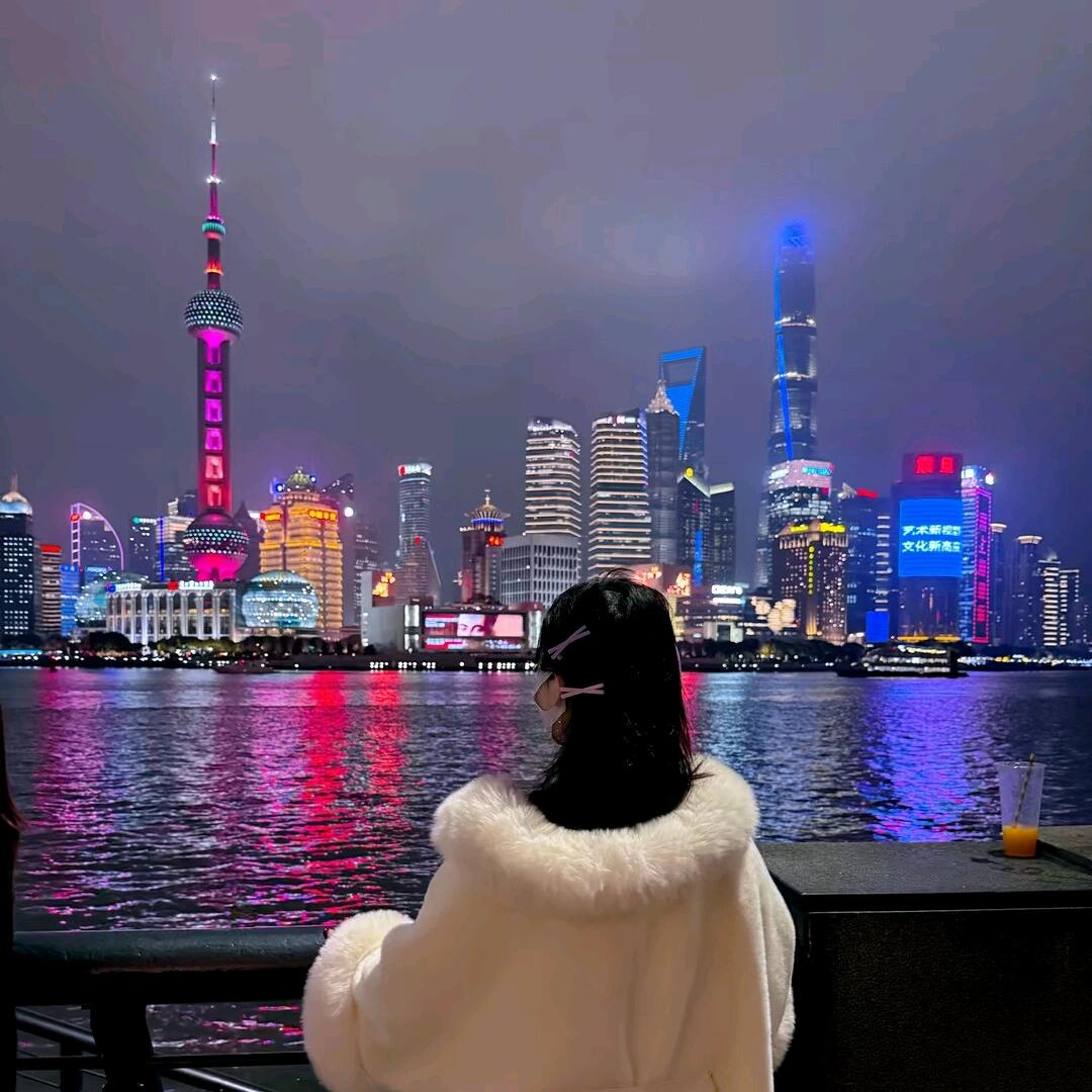 东方之昕-何江萍