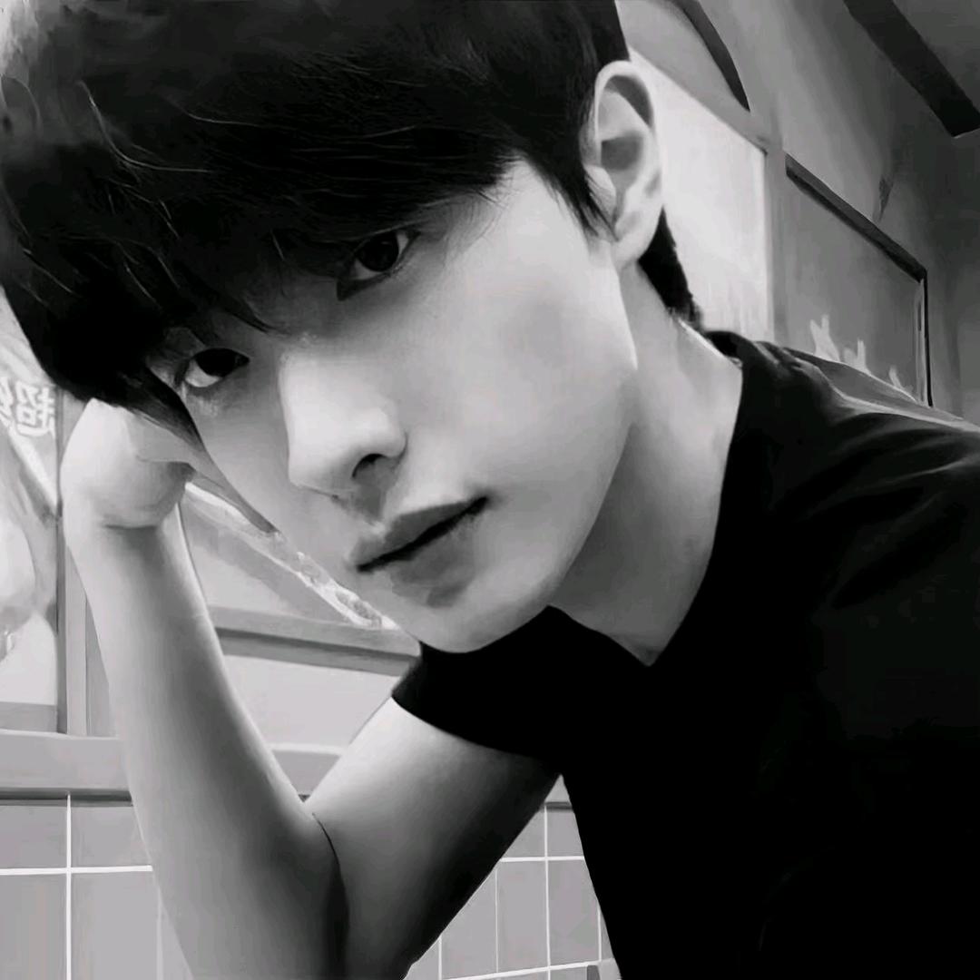 小男孩