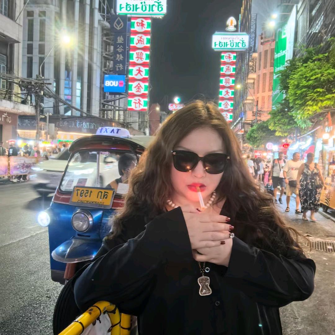 在泰国的丽美人