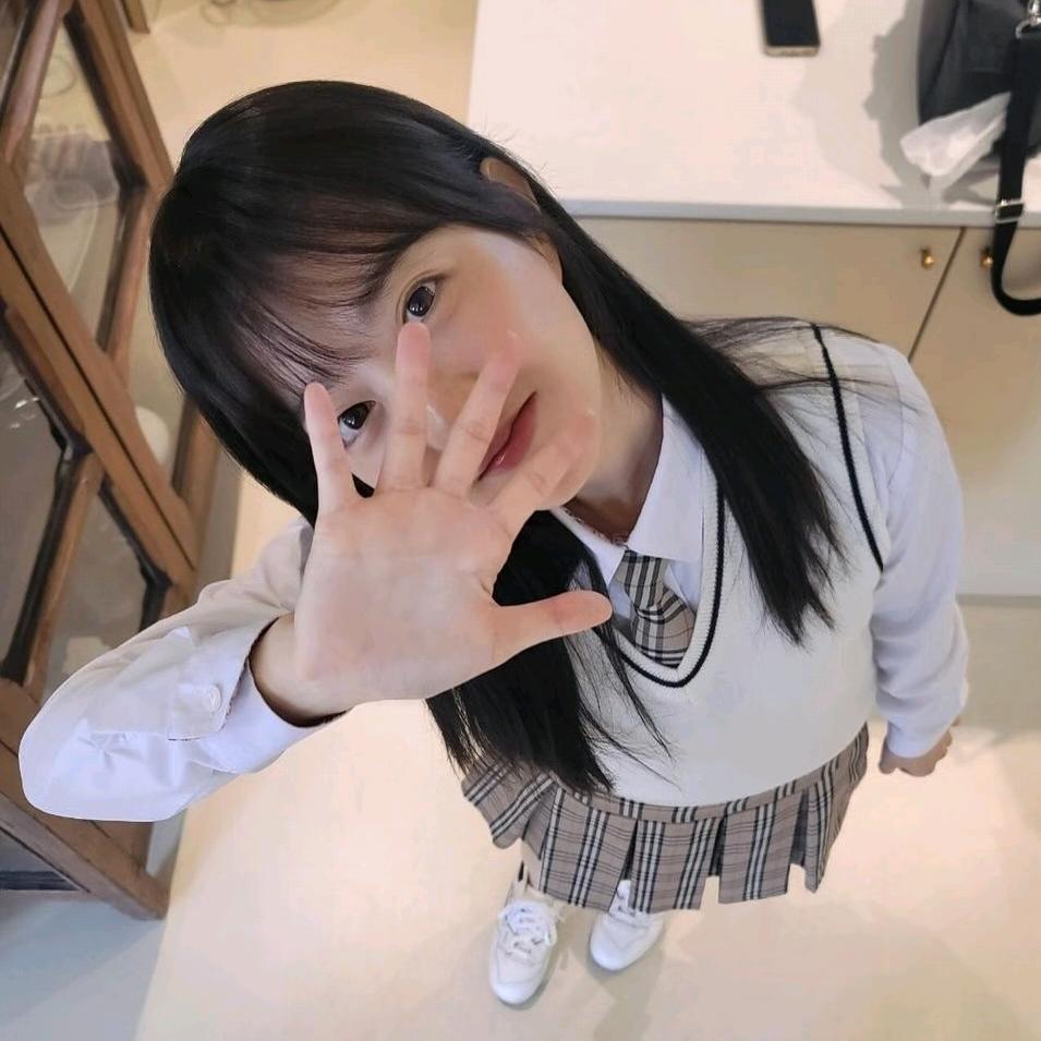 哦一西西₍˄·͈༝·͈˄*₎◞ ̑̑