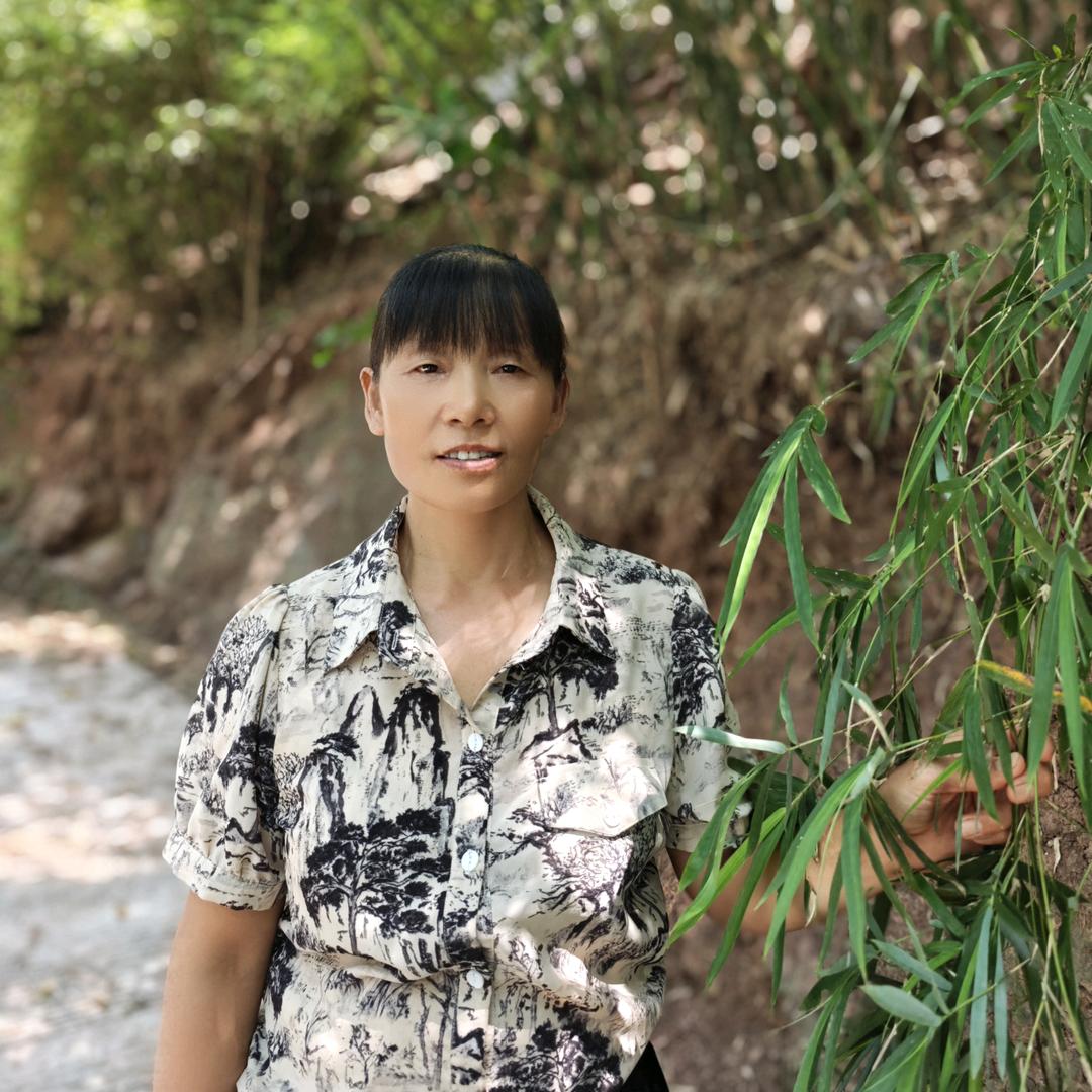 养鸡三妹(不定时开播)