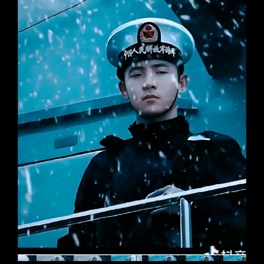 滚动的沙石