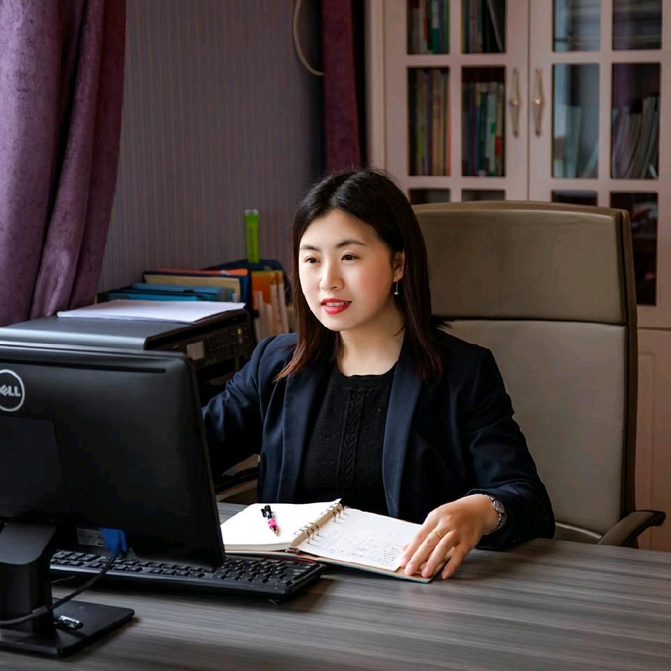 江陵县晨光幼儿园园长妈妈