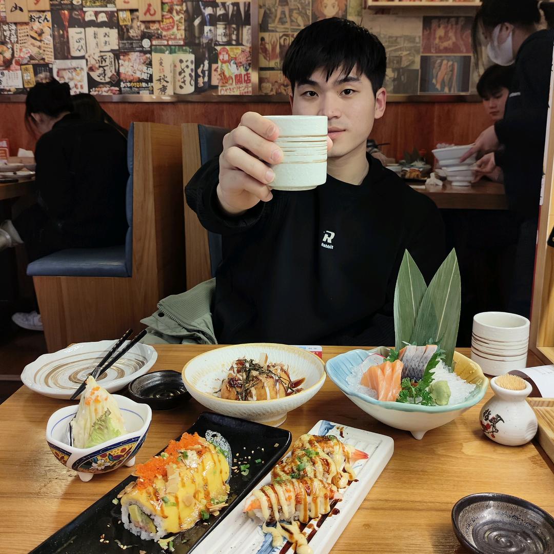 明明还能吃亿口