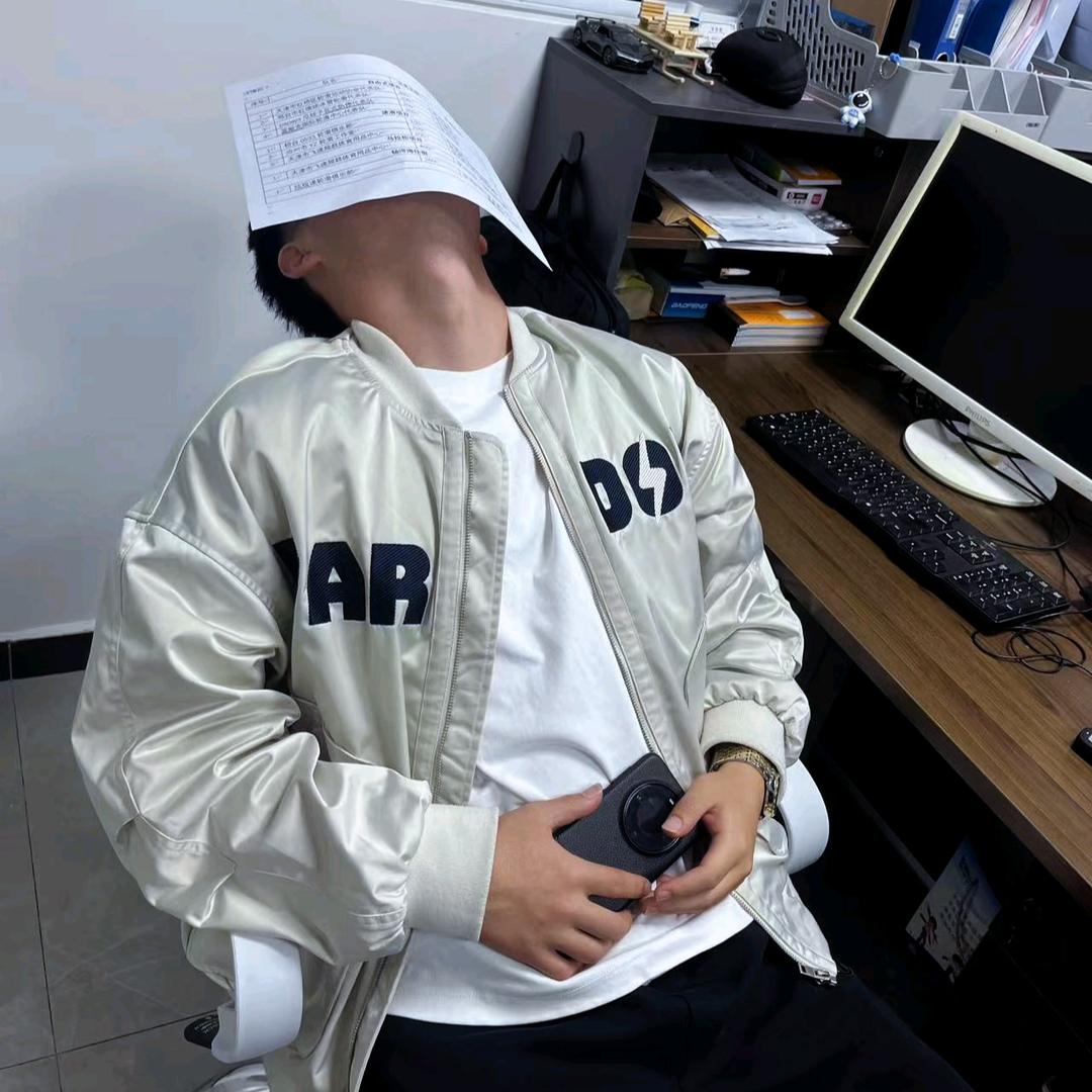 不知名轮滑人