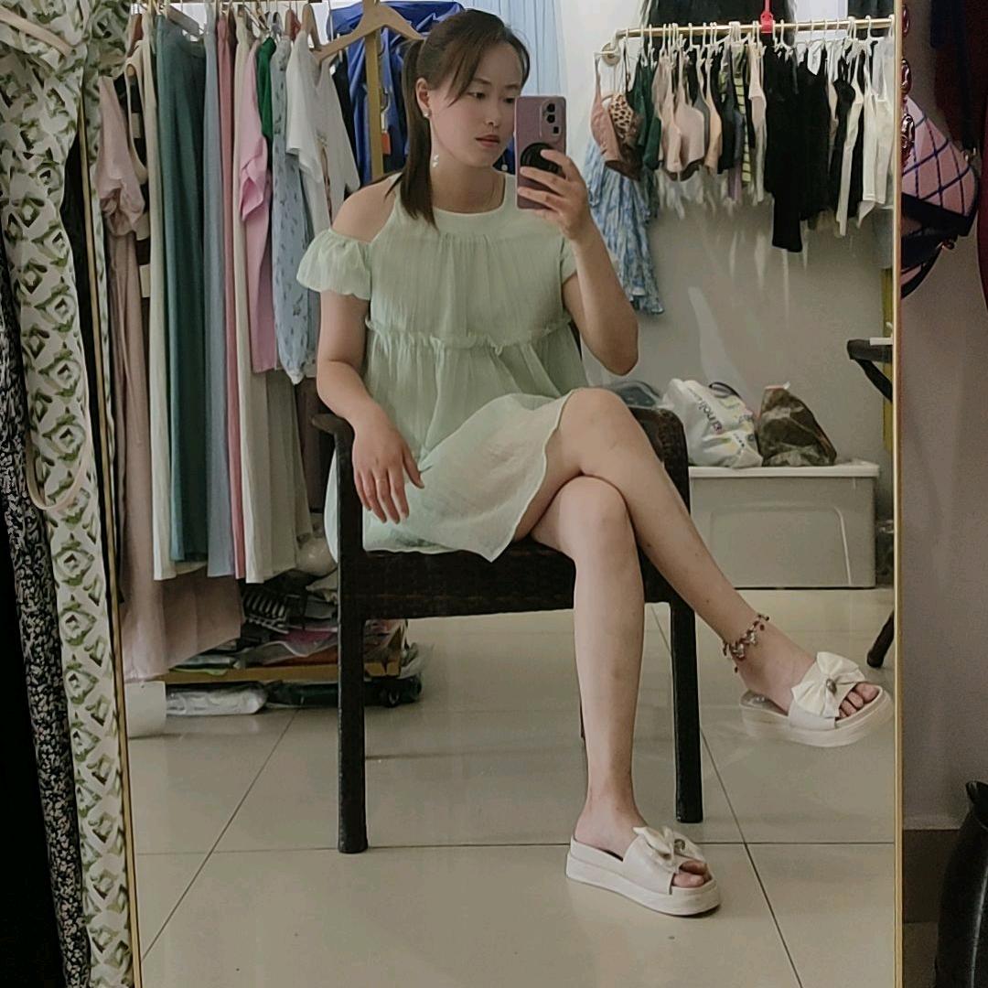 新集爱依莲(女装、美甲、美睫)店