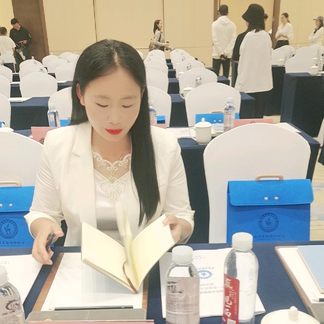 富村爱心手工坊侯佑林
