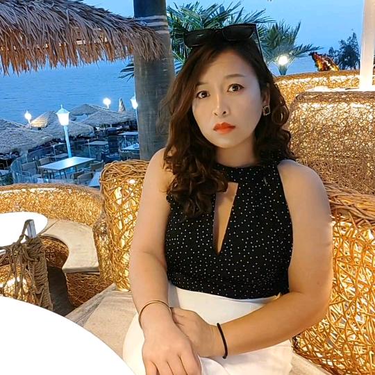 富宁闺蜜时尚女装