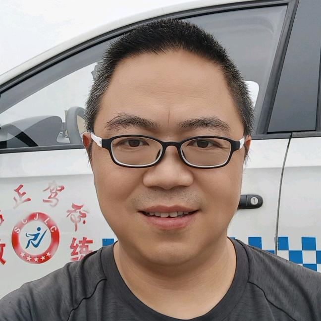 成都驾考廖师如神