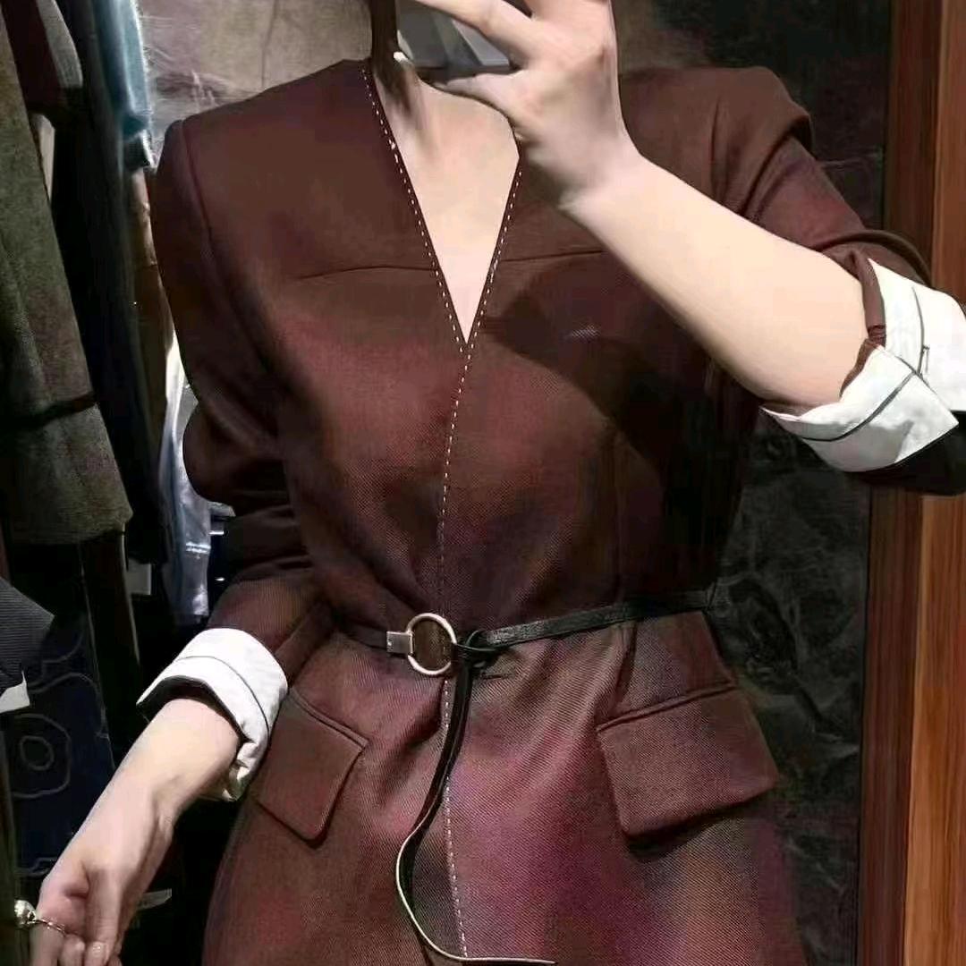 孤品女装清货直播间