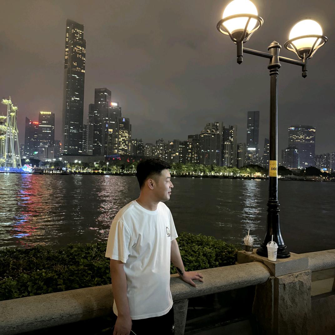 Ly洋