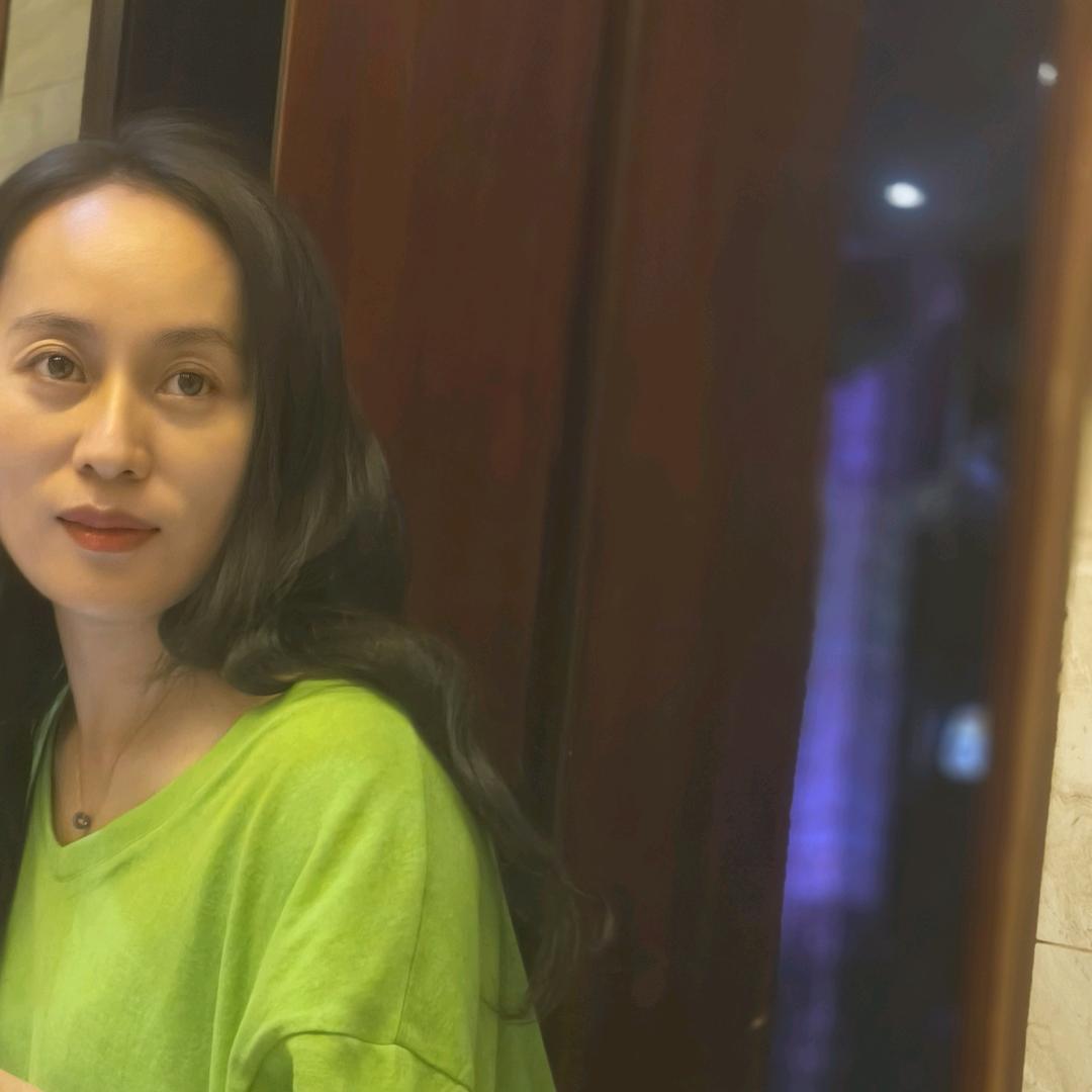 爱笑的的女孩