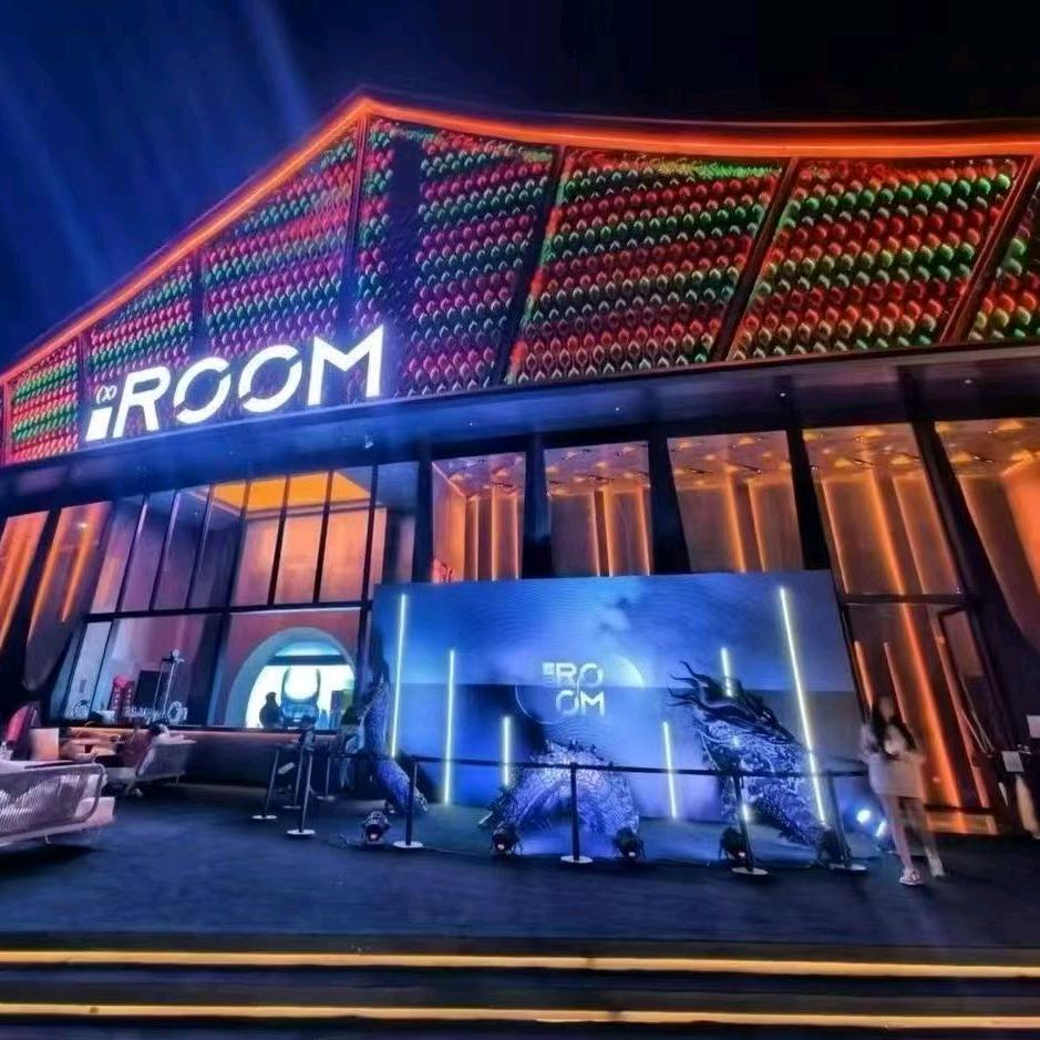 西双版纳傣迪ROOM酒吧商务接待小军