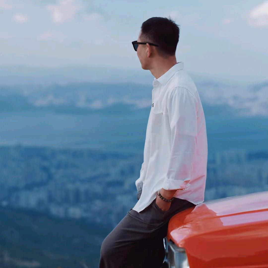 季TR名车销售王晓登