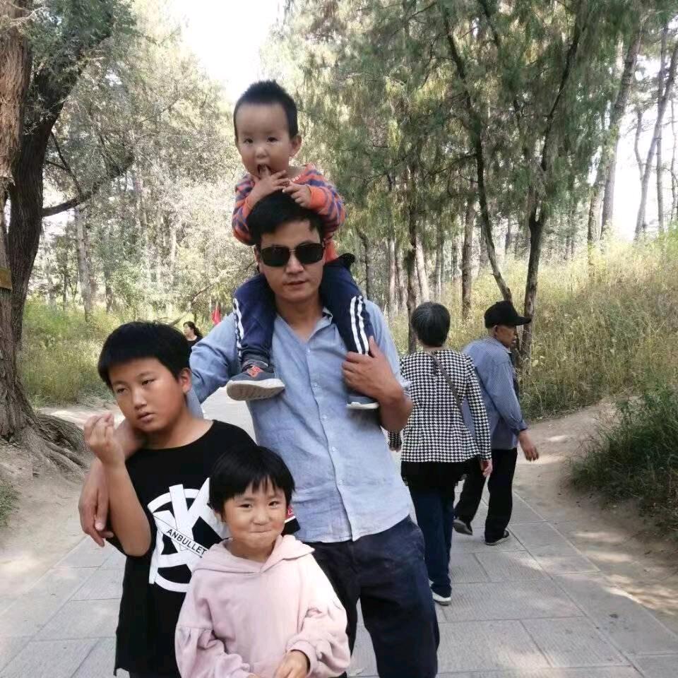 大营子乡夕阳红艺术团