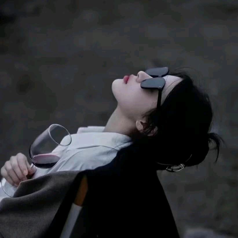 不会游泳的虞