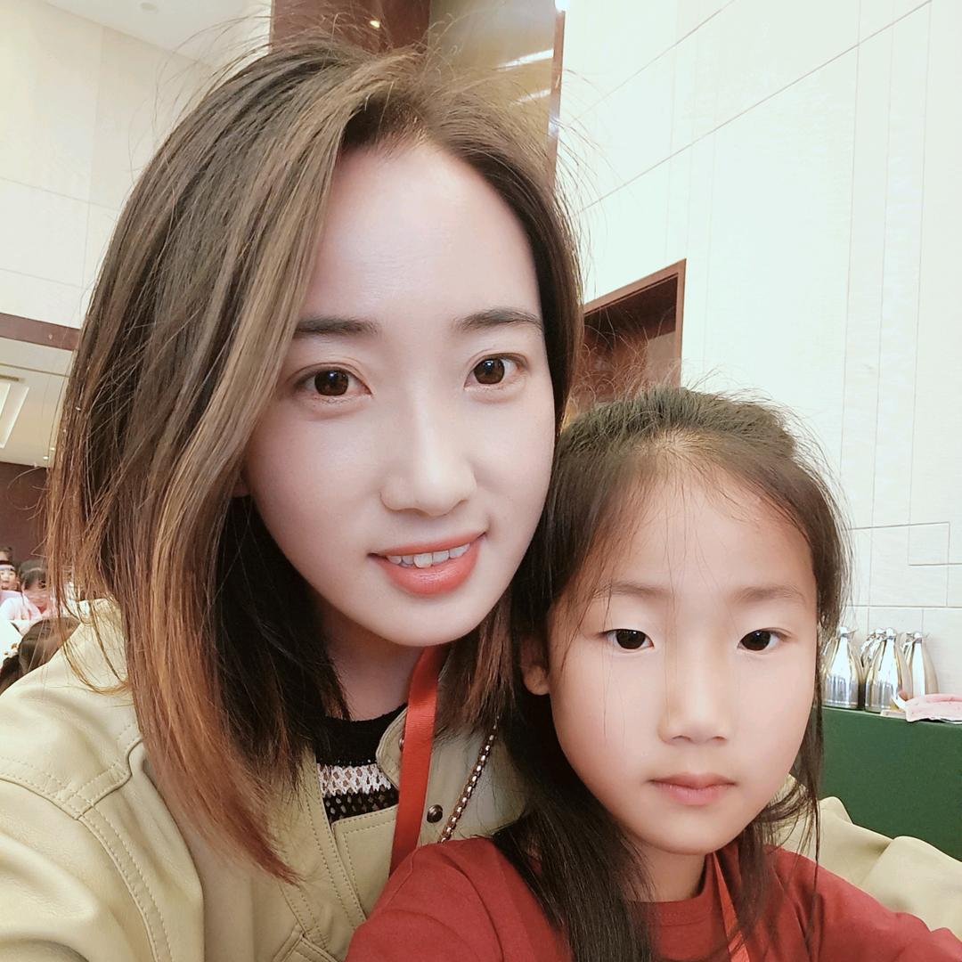 @逸轩婷