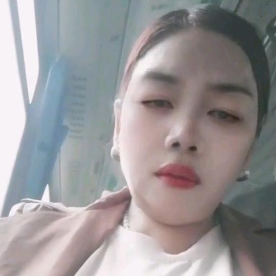 李情妹早上6点20开播