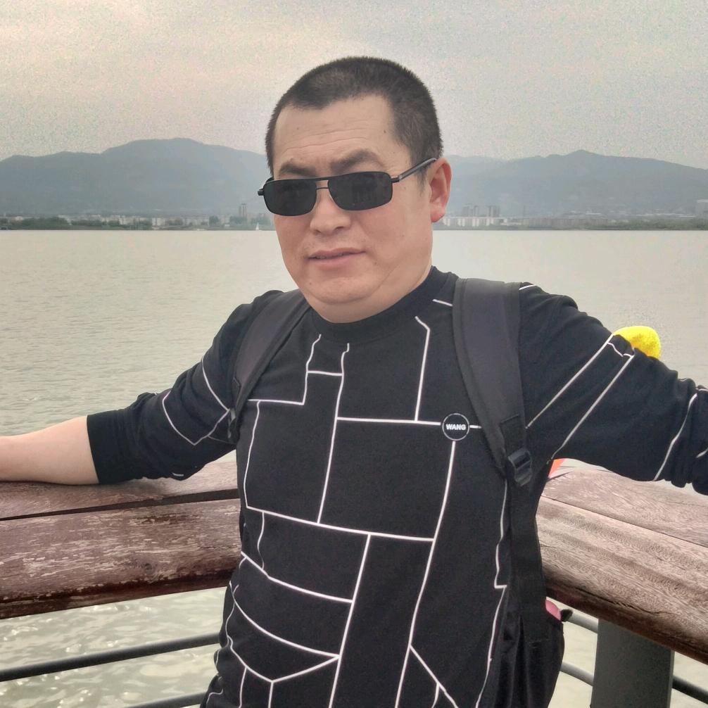 李艮成