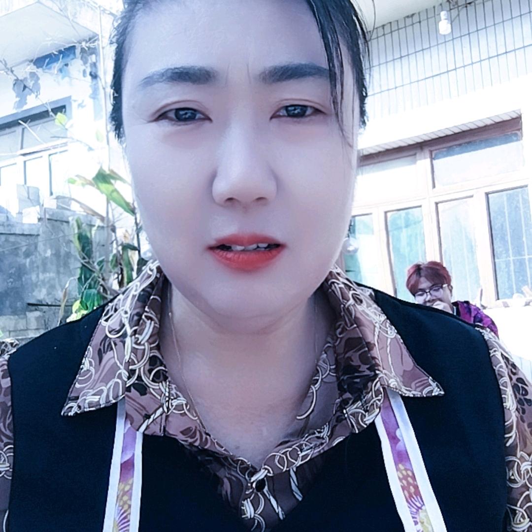 自贵州毕节做一个娱乐新主播一朵金花老王