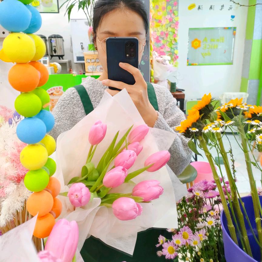大璇子和小花花