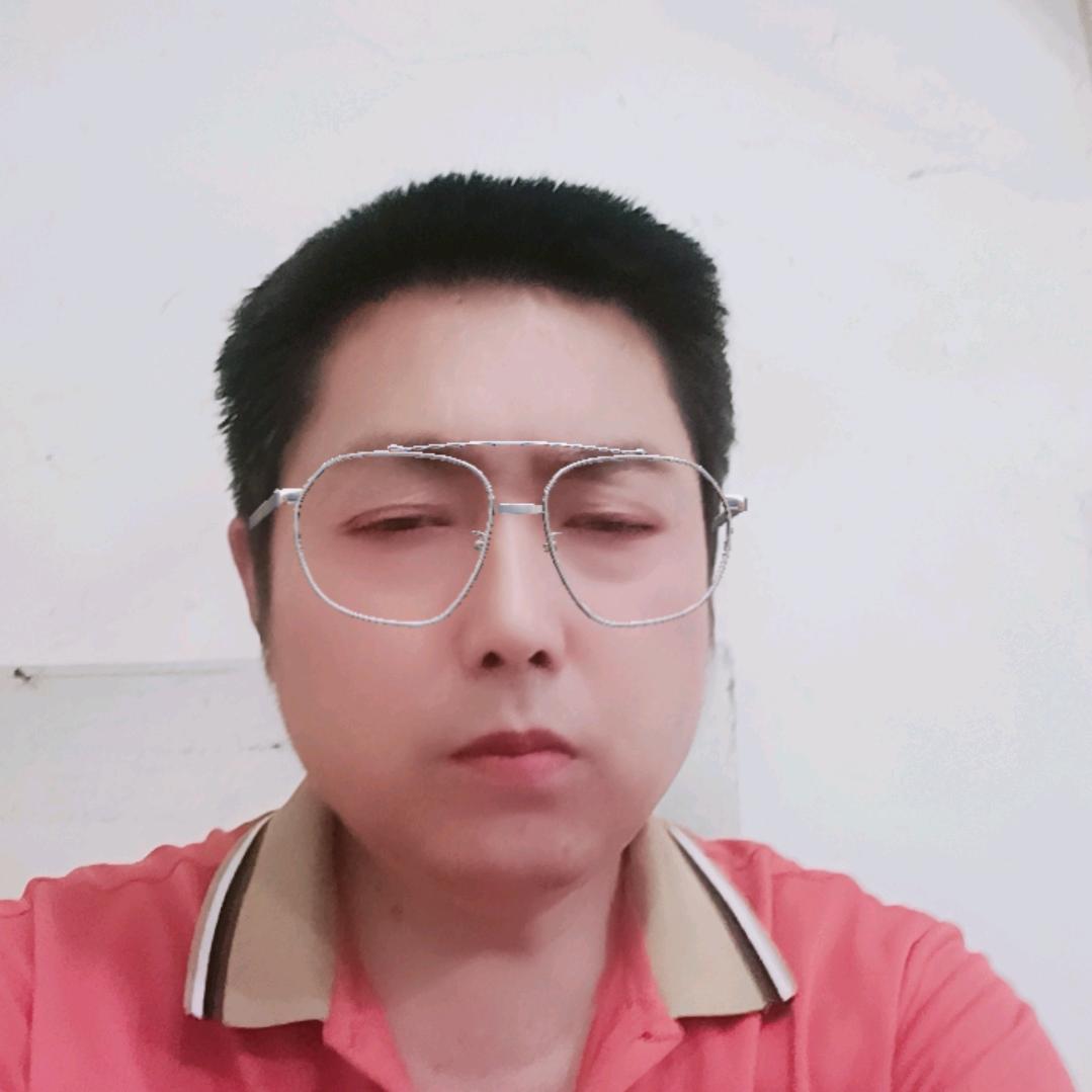 男人真帅哥小仲