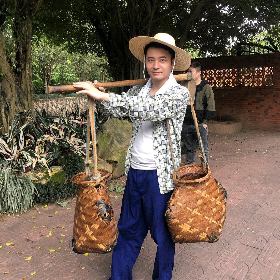 不知名男子
