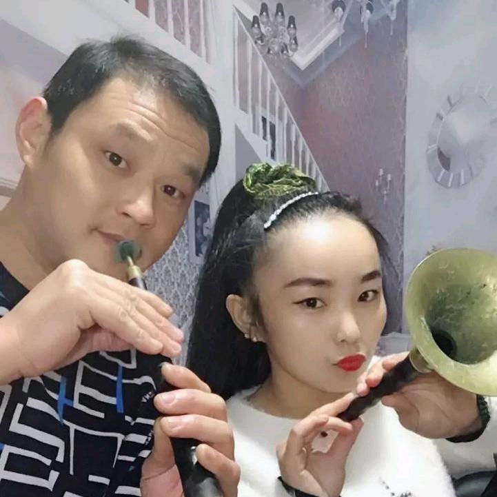 董红岩演义乐队(李宫)