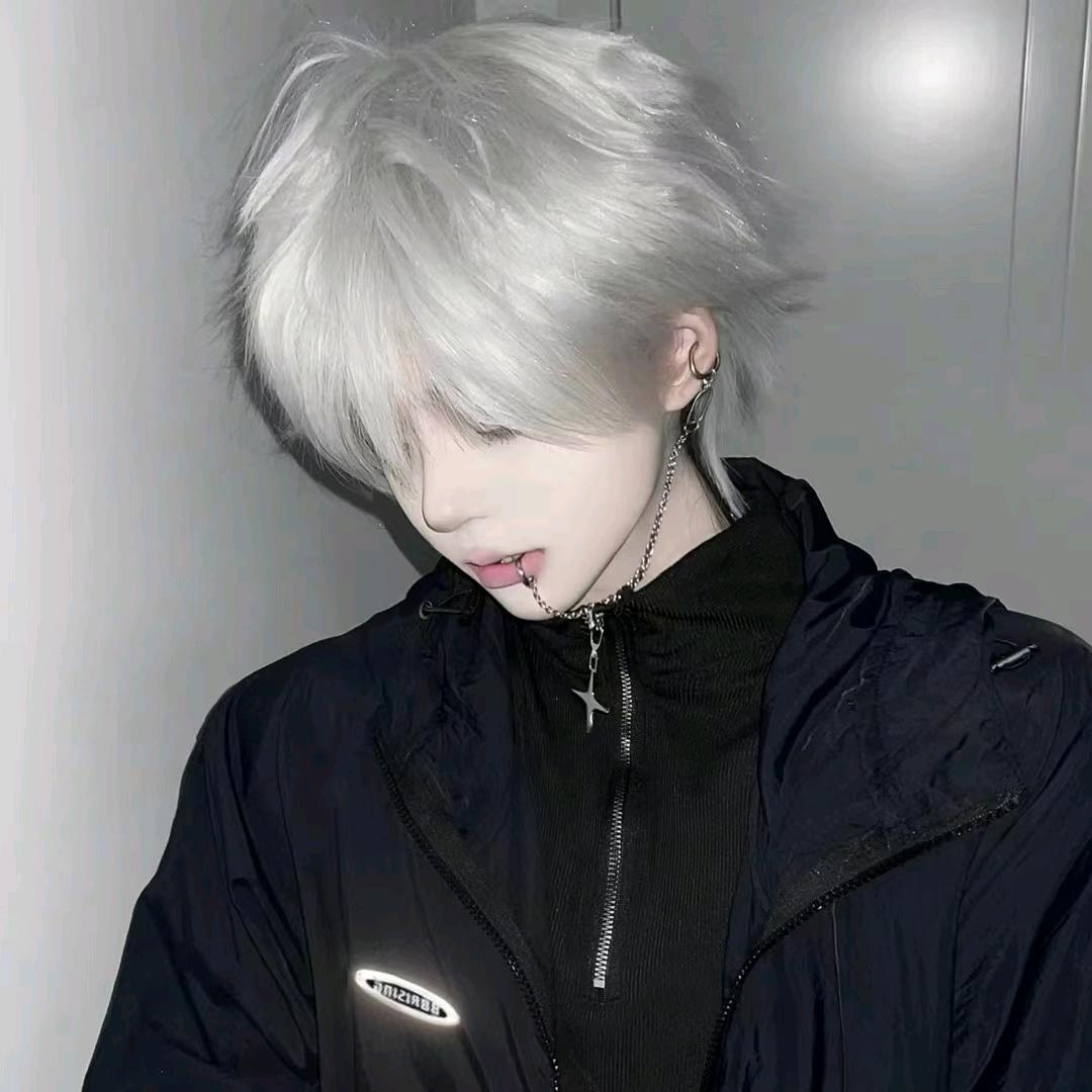 男孩的心乱₇₈糟