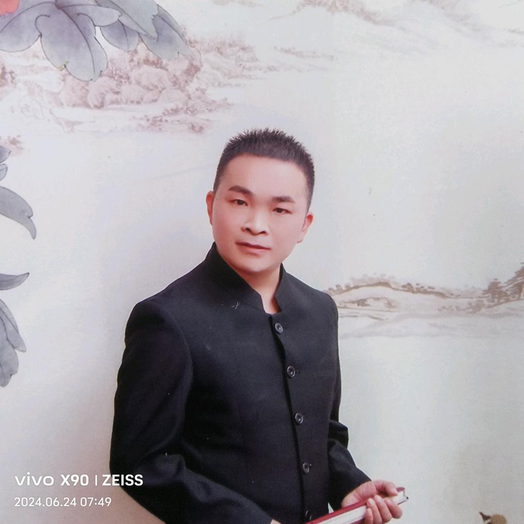 阳光自信的老男孩