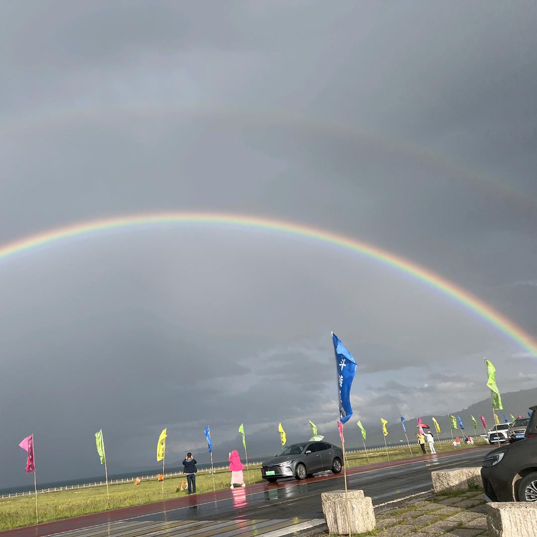 专踢瘸子的好腿