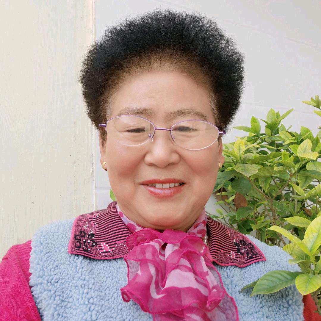 坤玲