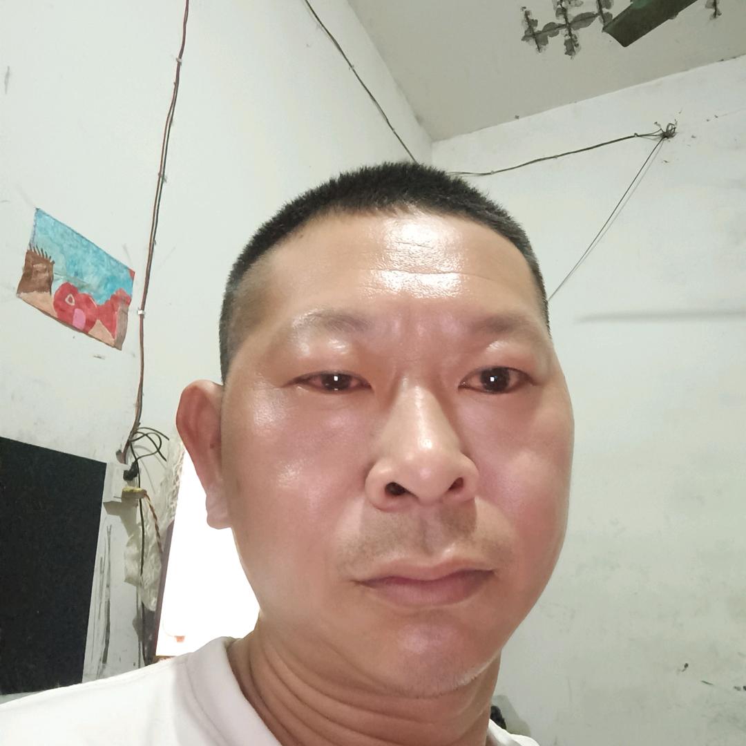 单亲爸爸带俩娃