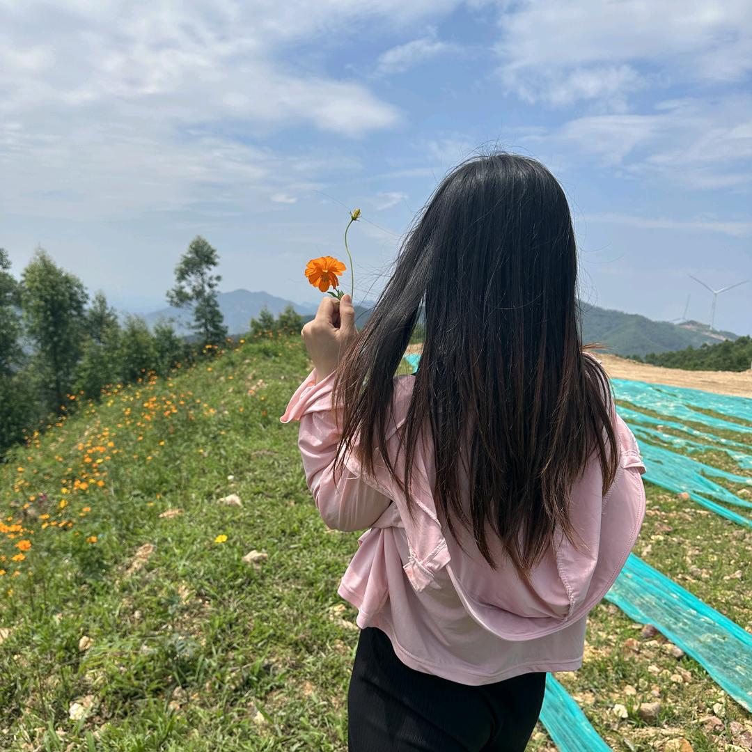 蓝蓝蓝子