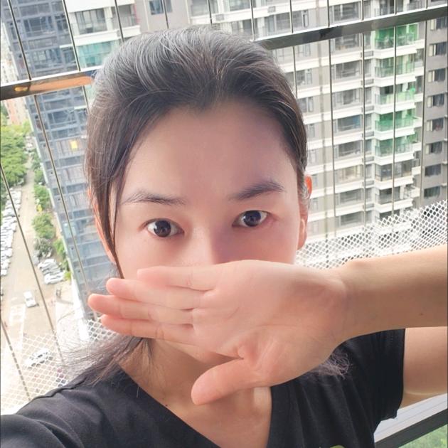 素心瑜伽敏敏