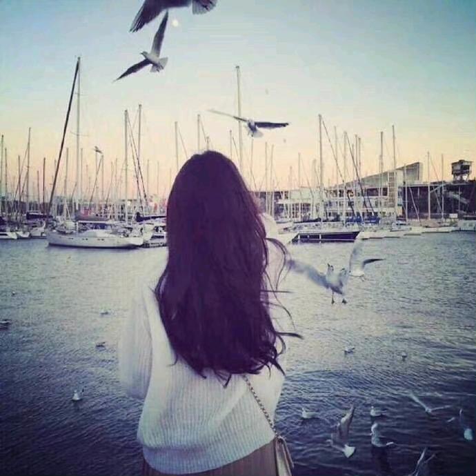 悠  然