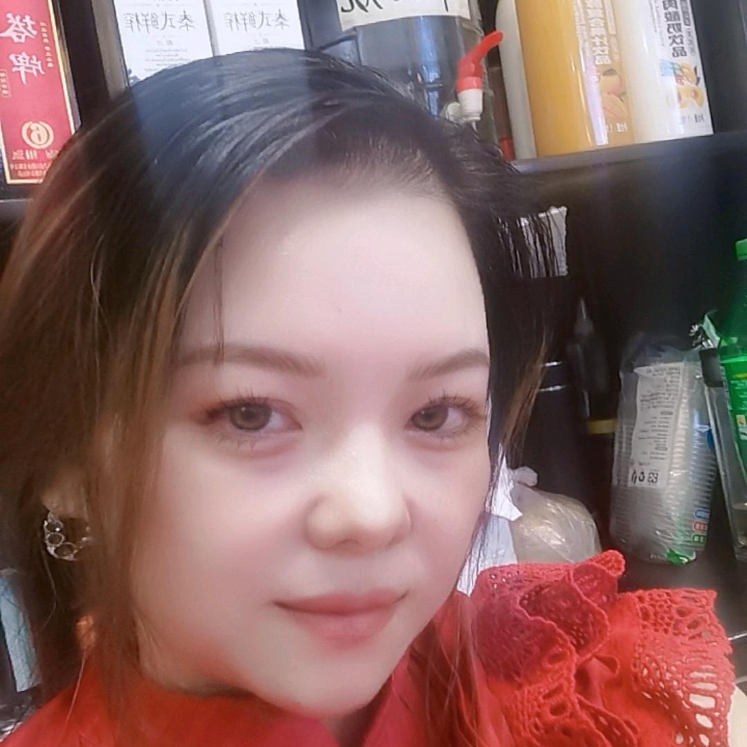 何美人