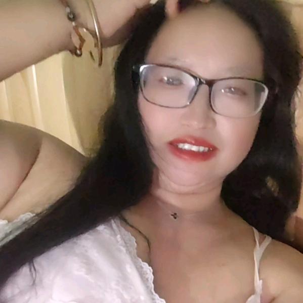 大嘴李莉，仨个孩子的妈妈，曲靖罗平彝族喜