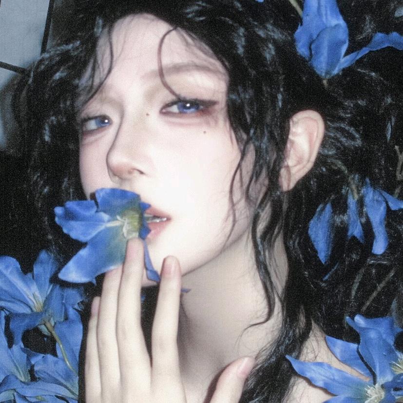 21:57的一池星✨光 🐝