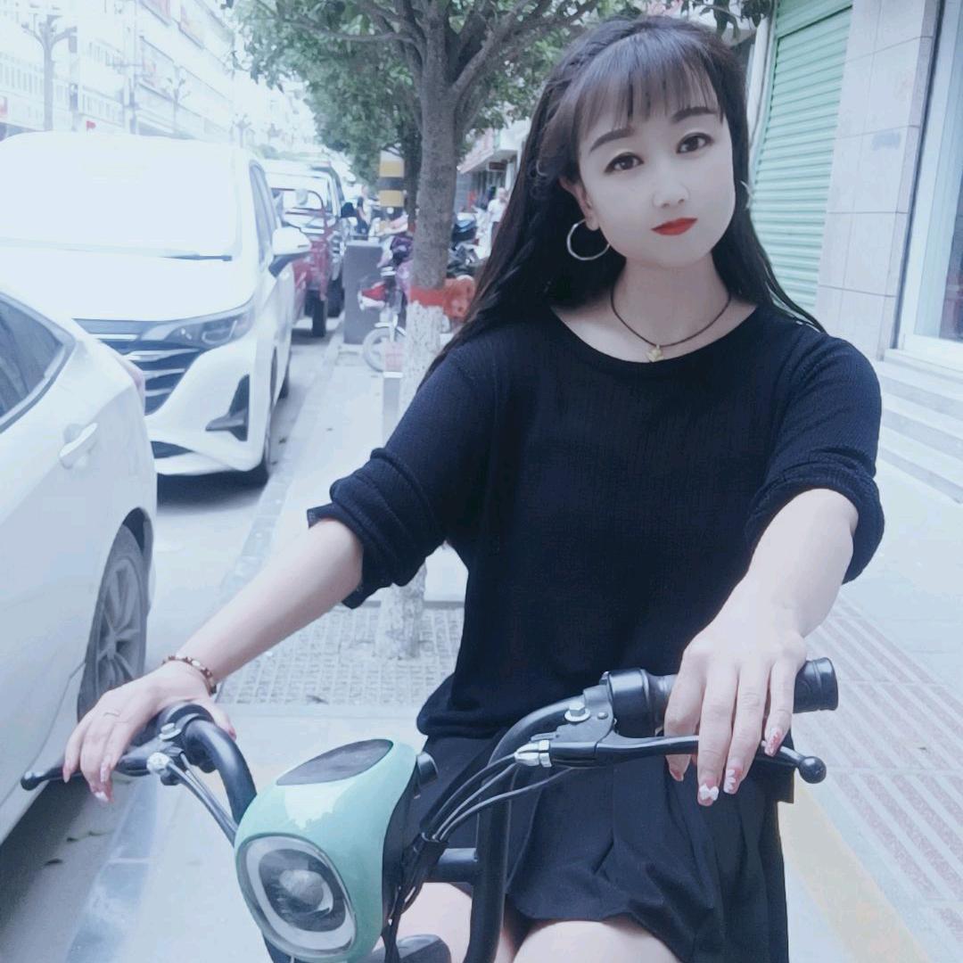 🎀霞儿🎀