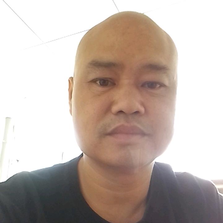 邬一龙