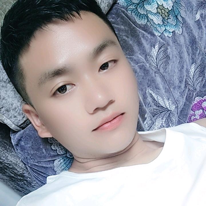 溪流一小白菜